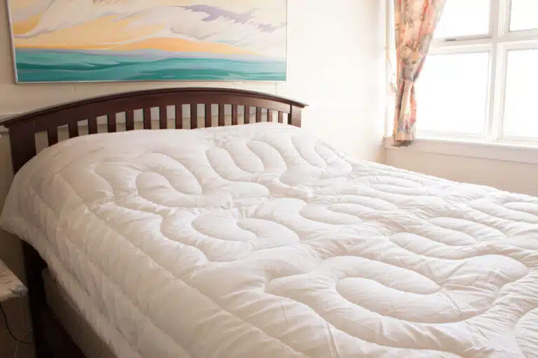 Cold Country Comforter Custom Woolen Mills